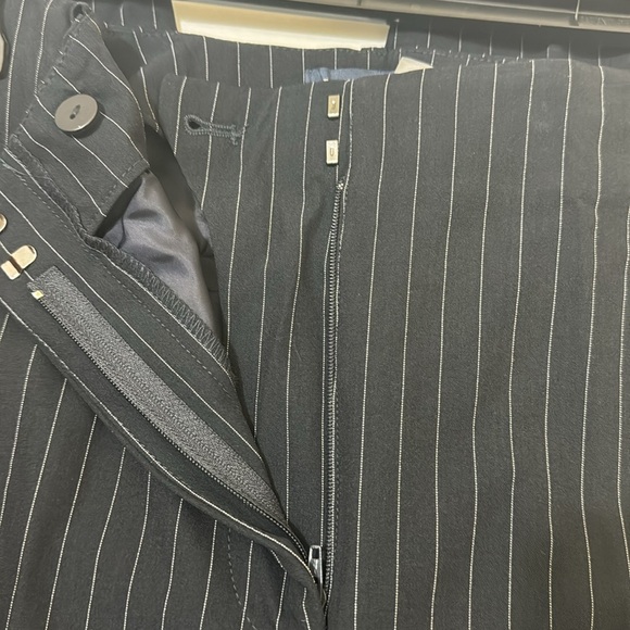 NWT Tommy Hilfiger Navy Stripes Flat Front Pant Size 6 - Picture 6 of 10